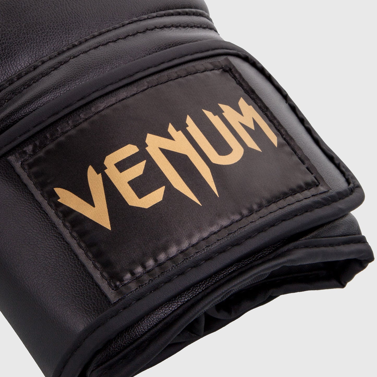 Guantes de Boxeo de Competición Venum  - Negro/Gold