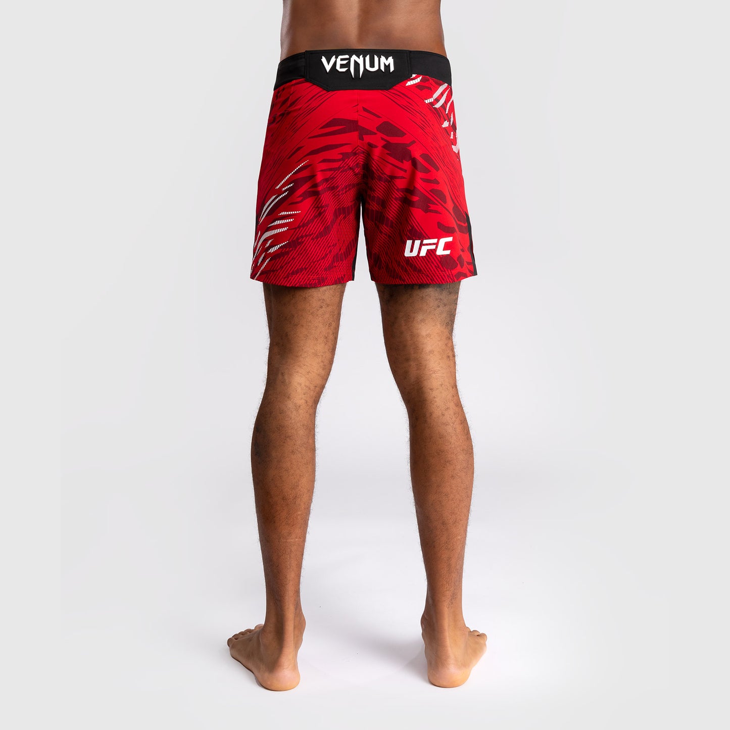 UFC Fusion by Venum Personalizados Authentic Fight Night Shorts de Lucha para Hombre - Ajuste Corto - Rojo