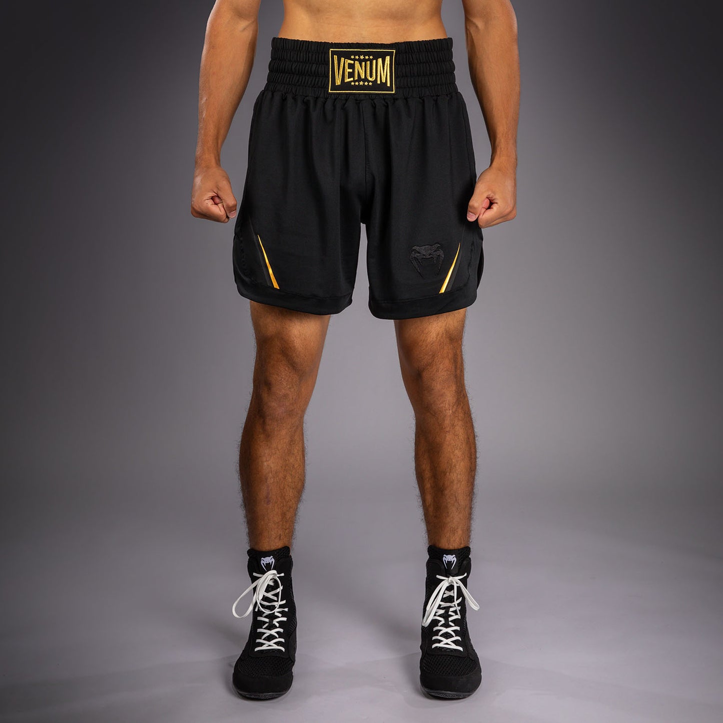 Venum G-Core Pantalón Corto de Boxeo - Negro/Oro