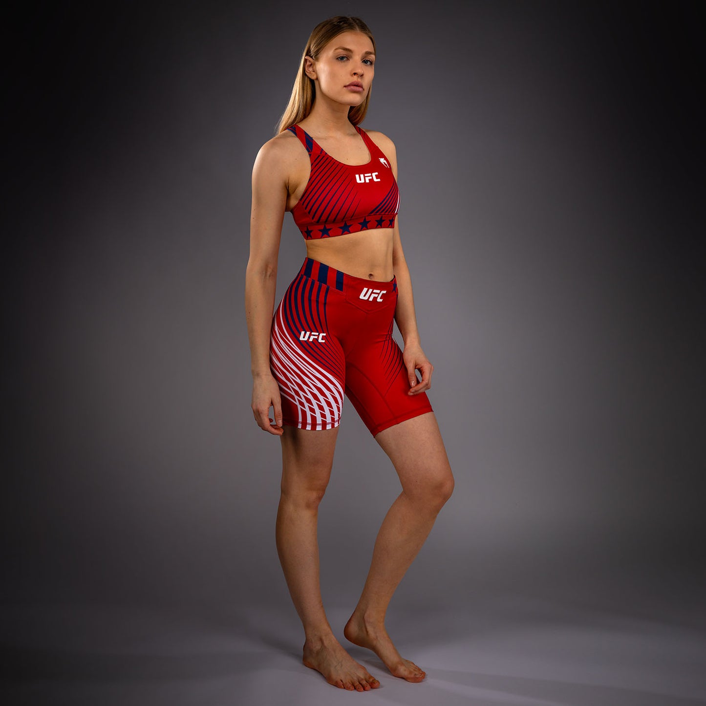 Official UFC Freedom 250 by Venum Authentic Vale Tudo Shorts de ajuste largo para mujer - Rojo