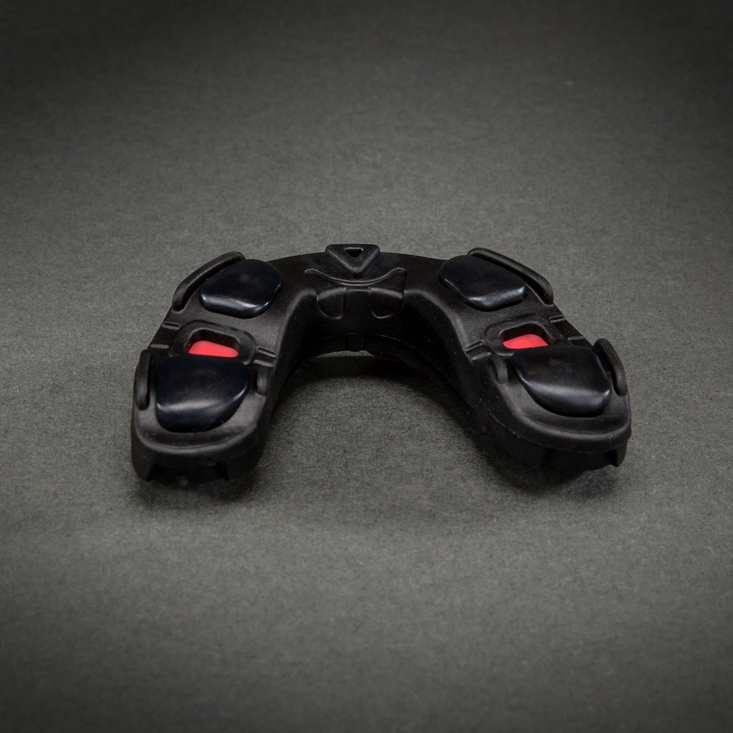 Venum Predator Protector Bucal – Negro/Negro/Rojo