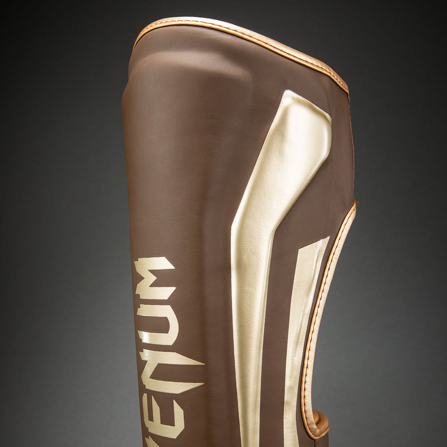 Venum Elite Protectores de Espinilla - Marrón Oscuro