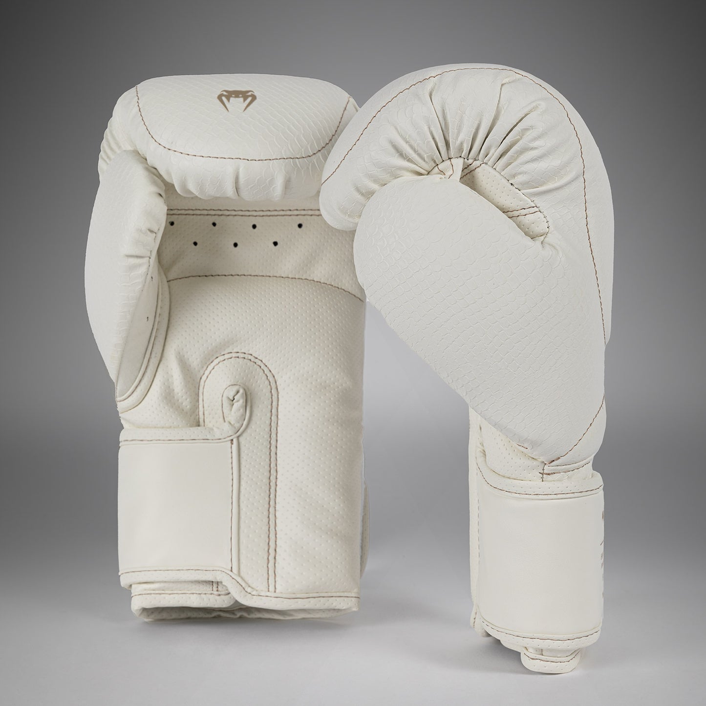 Venum Impact Evo Scales Guantes de Boxeo – Marfil