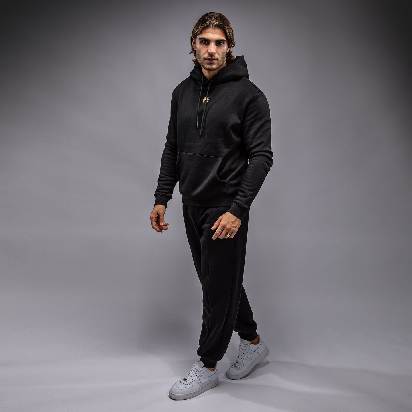 Venum x TEKKEN 8 - Marshall Law Sudadera - Negro/Rojo/Oro