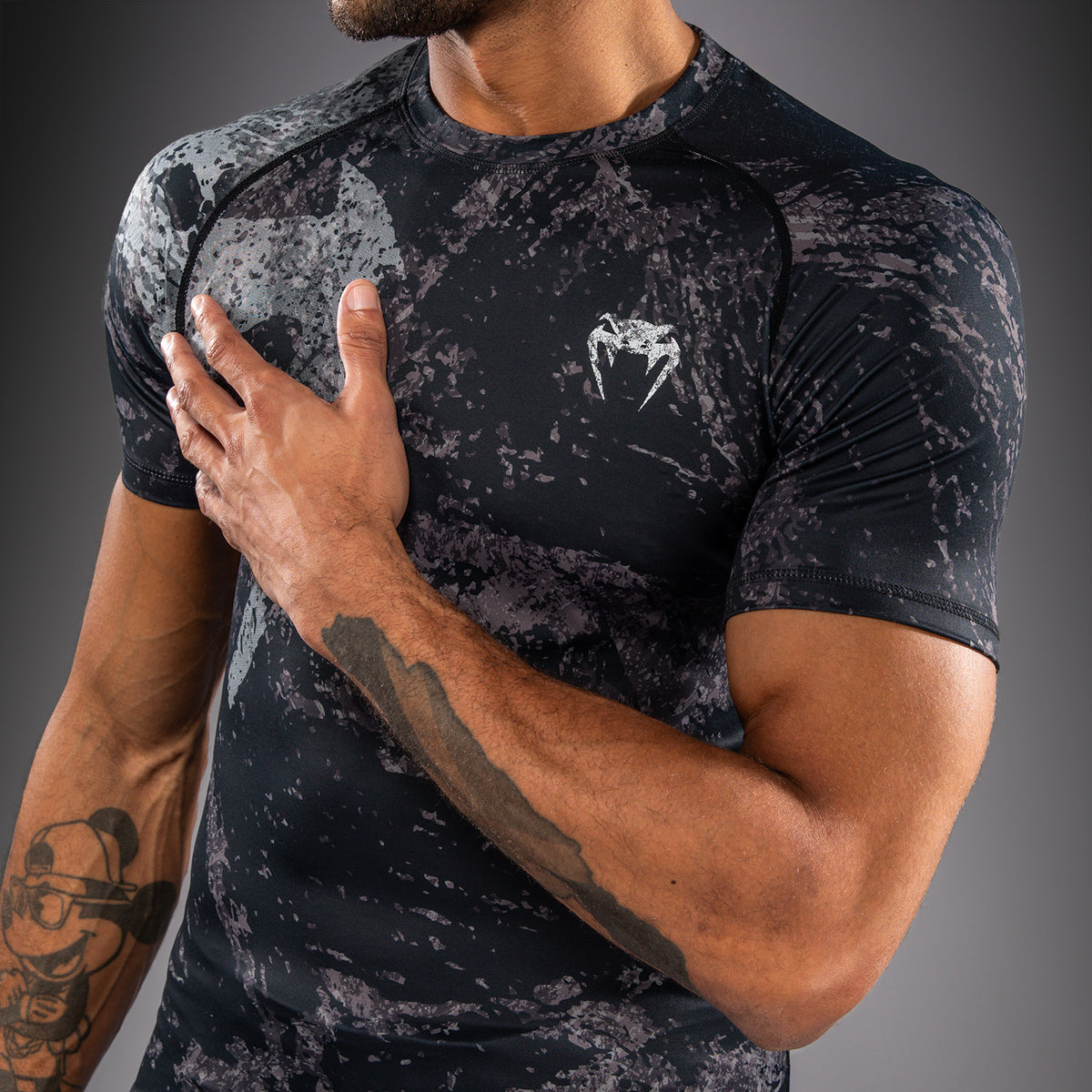 Venum Rage & Workout Rashguard de Manga Corta - Negro/Gris