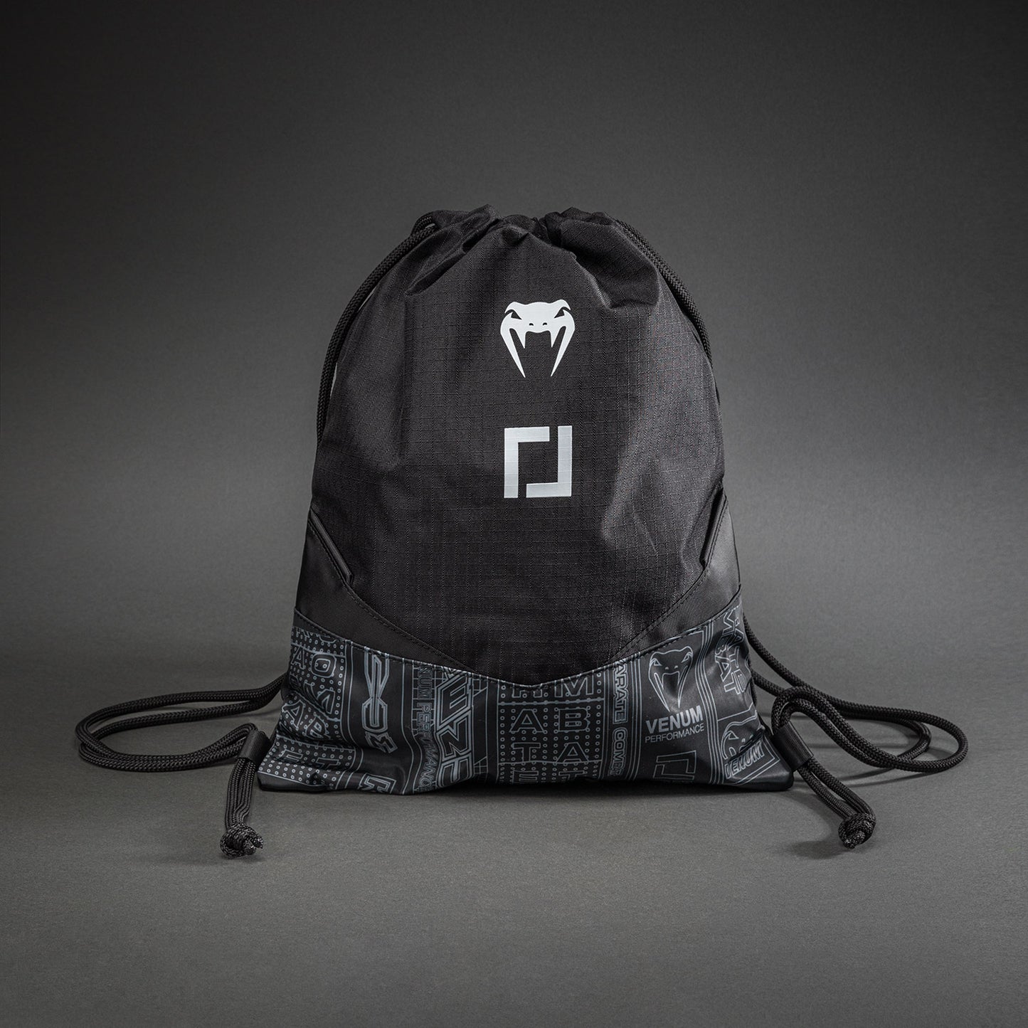 Karate Combat by Venum Bolsa con Cordón (10-15L) – Negro/Gris