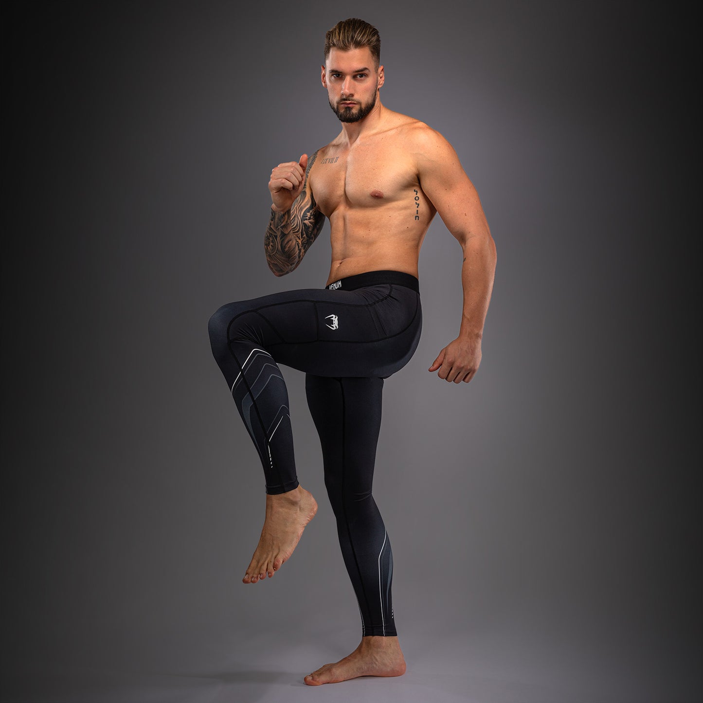 Venum Streamline Spats – Negro/Blanco