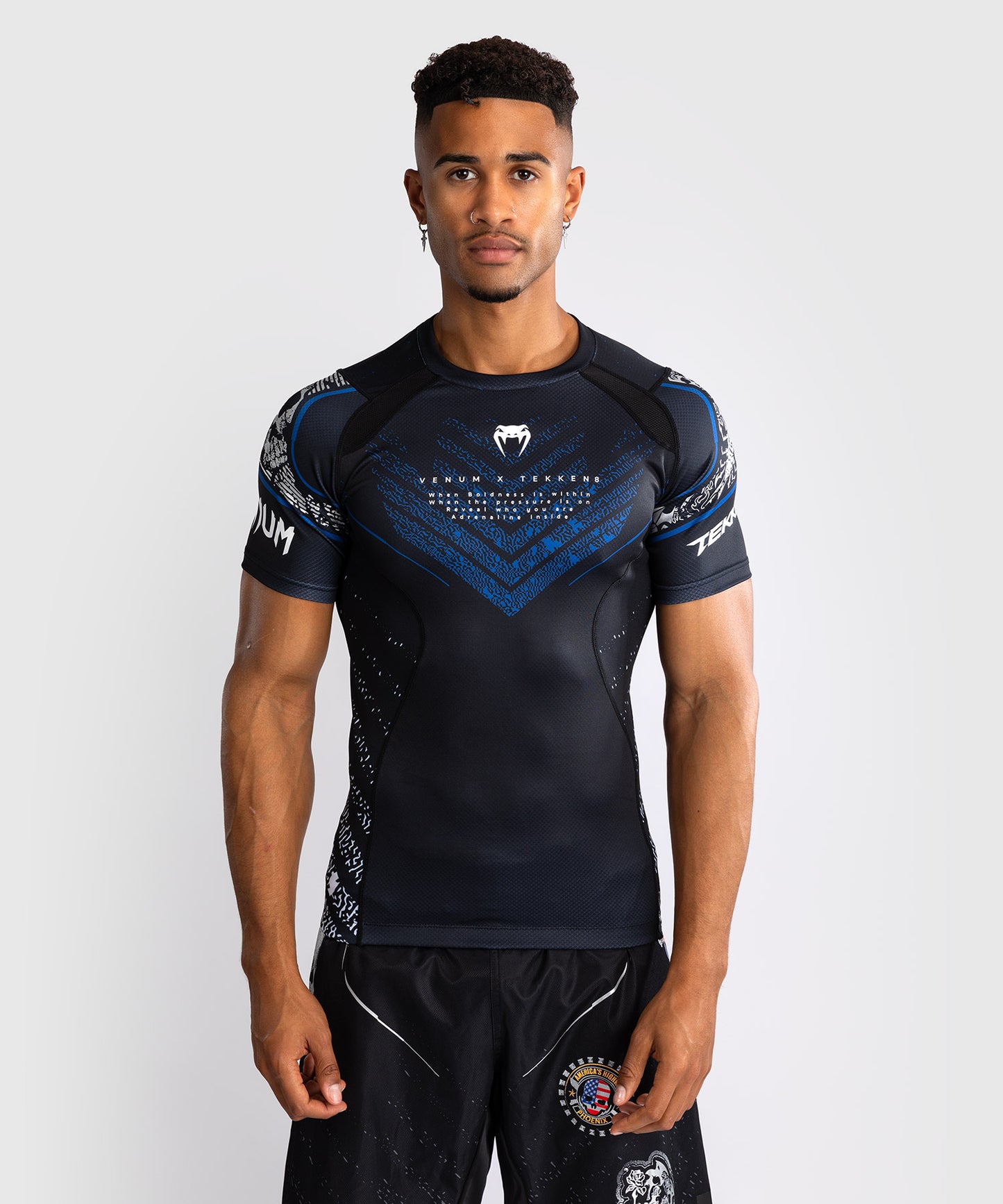 Venum x TEKKEN 8 - Paul Phoenix Rashguard - Negro/Azul