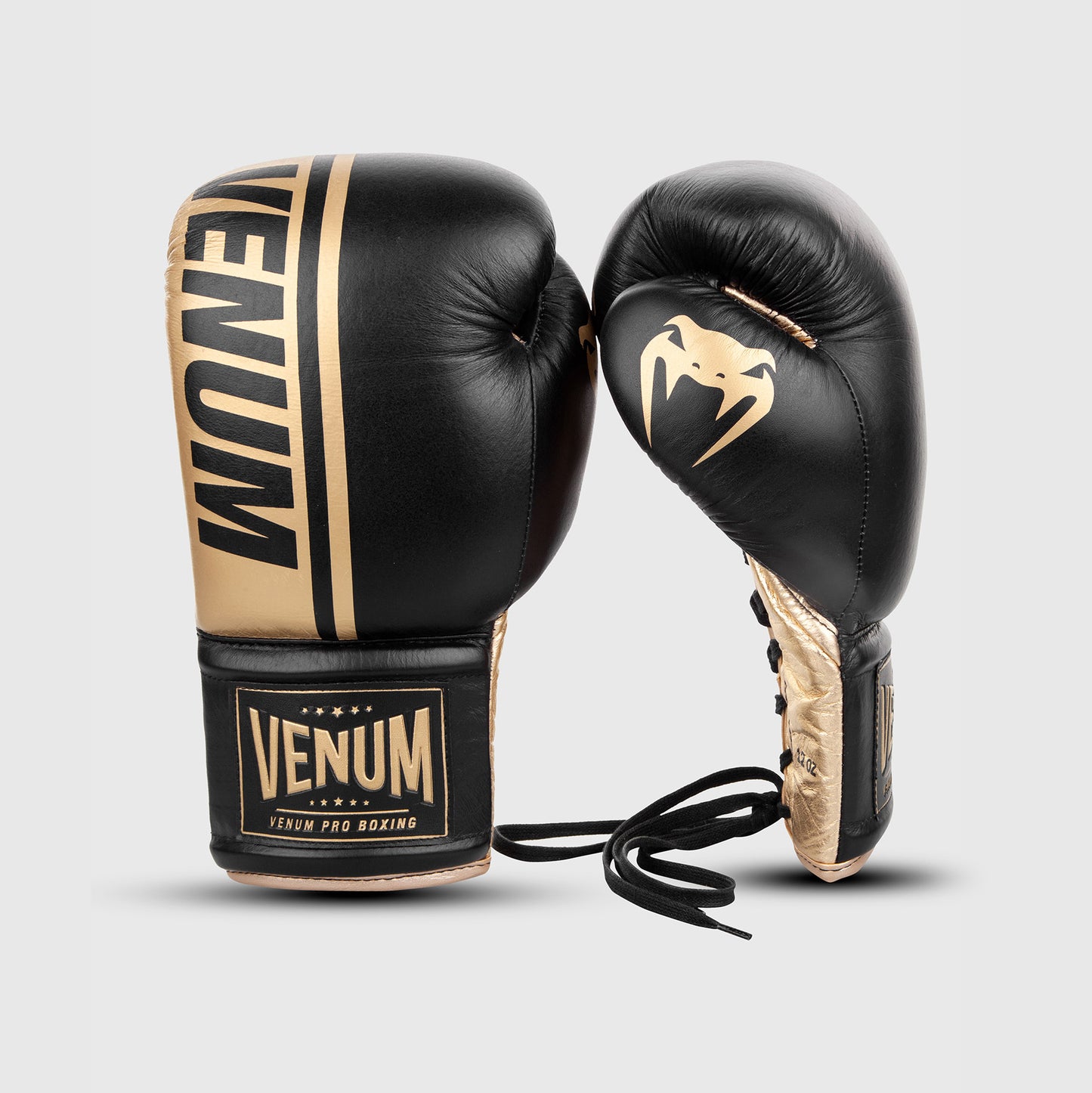 Guantes de boxeo profesionales Venum Shield con cordones - Negro/Dorado
