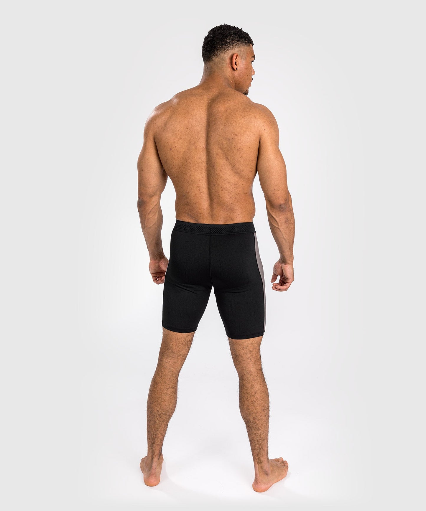 Venum Attack Vale Tudo Short para Hombre - Negro