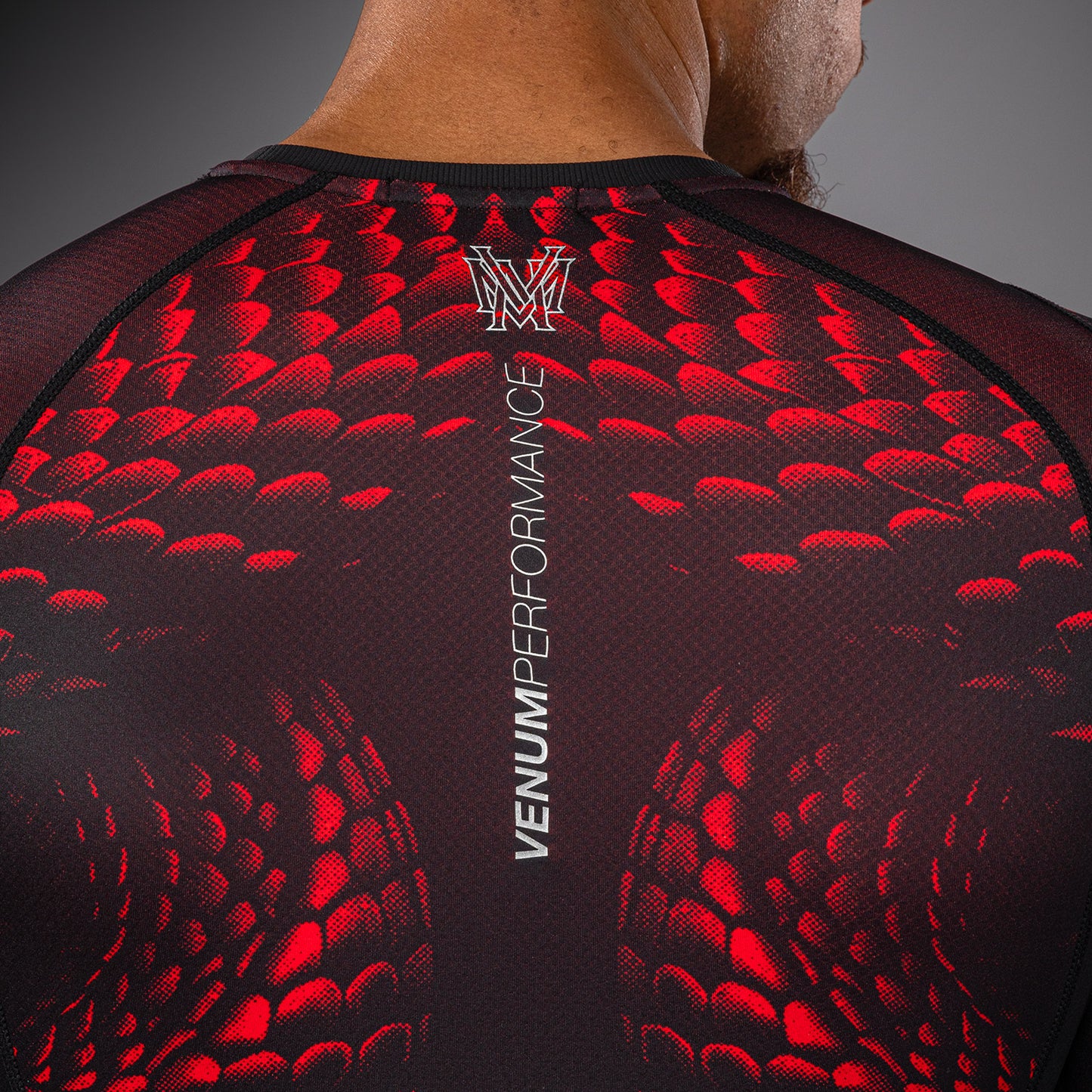 Venum Matupa Rashguard Manga Larga - Negro/Rojo/Plata