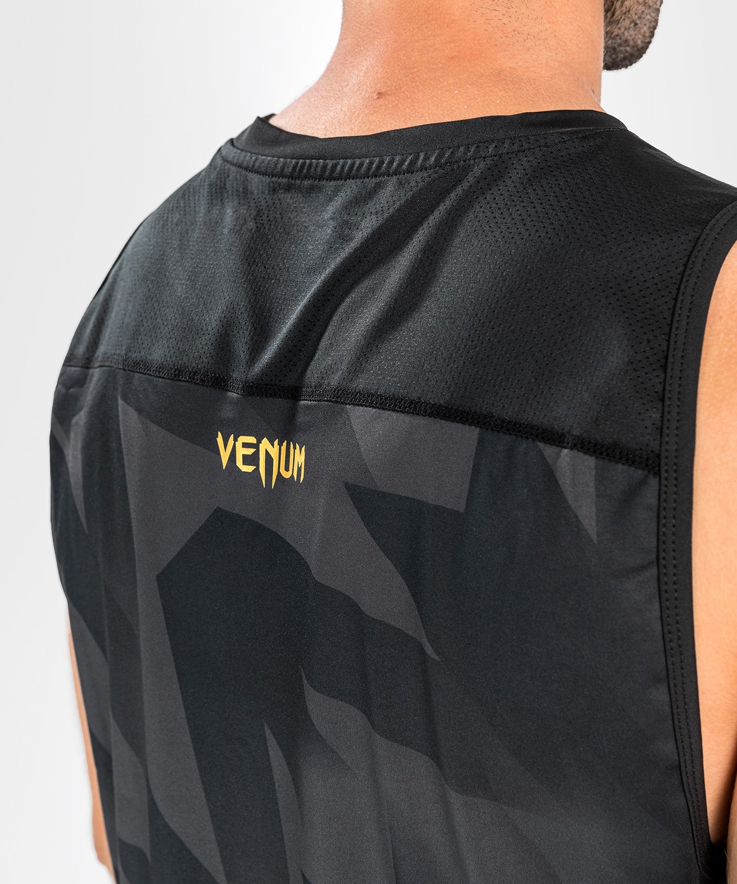 Camiseta sin mangas Dry Tech Venum Razor - Negro/Oro