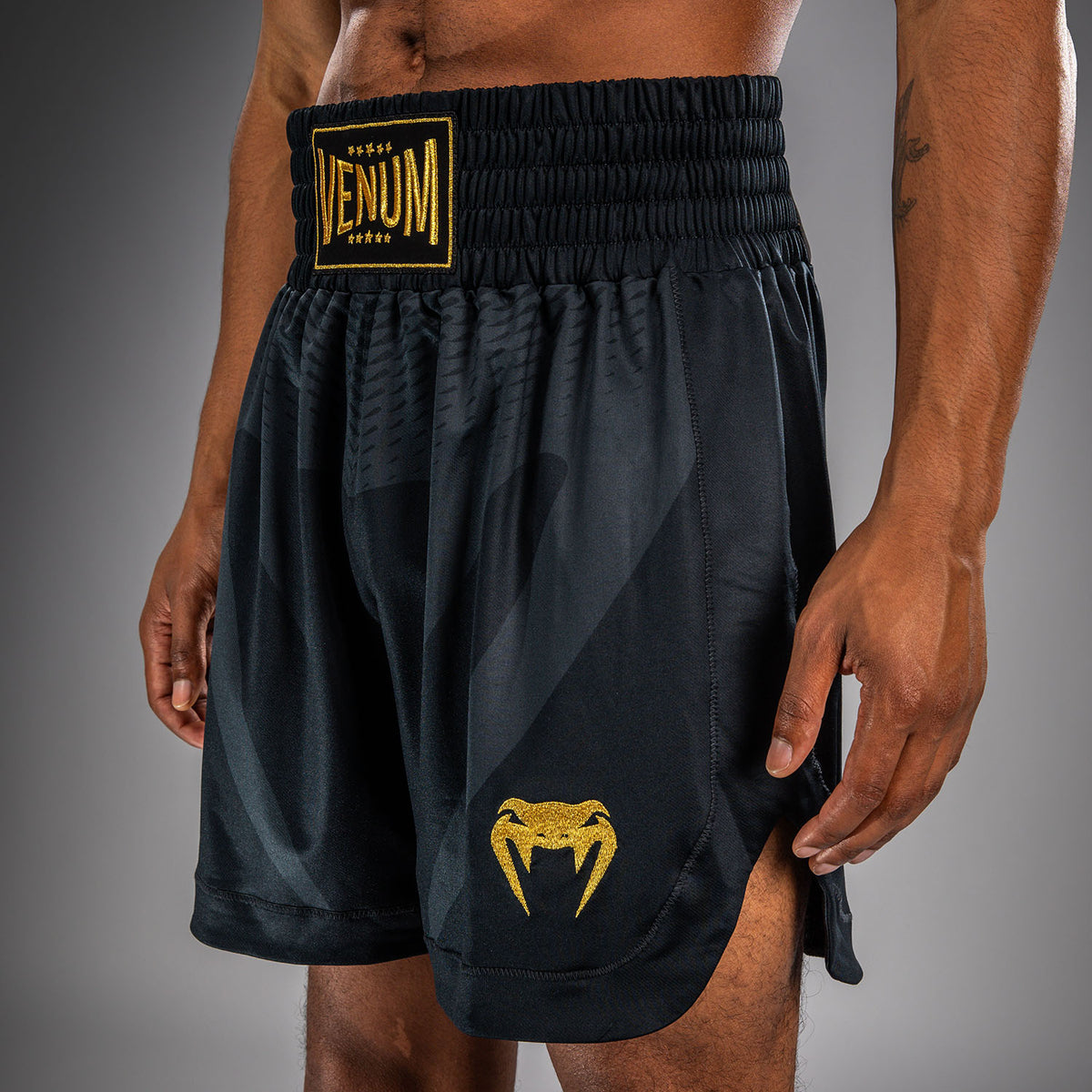 Venum Attack Pantalón corto de boxeo - Negro/Dorado