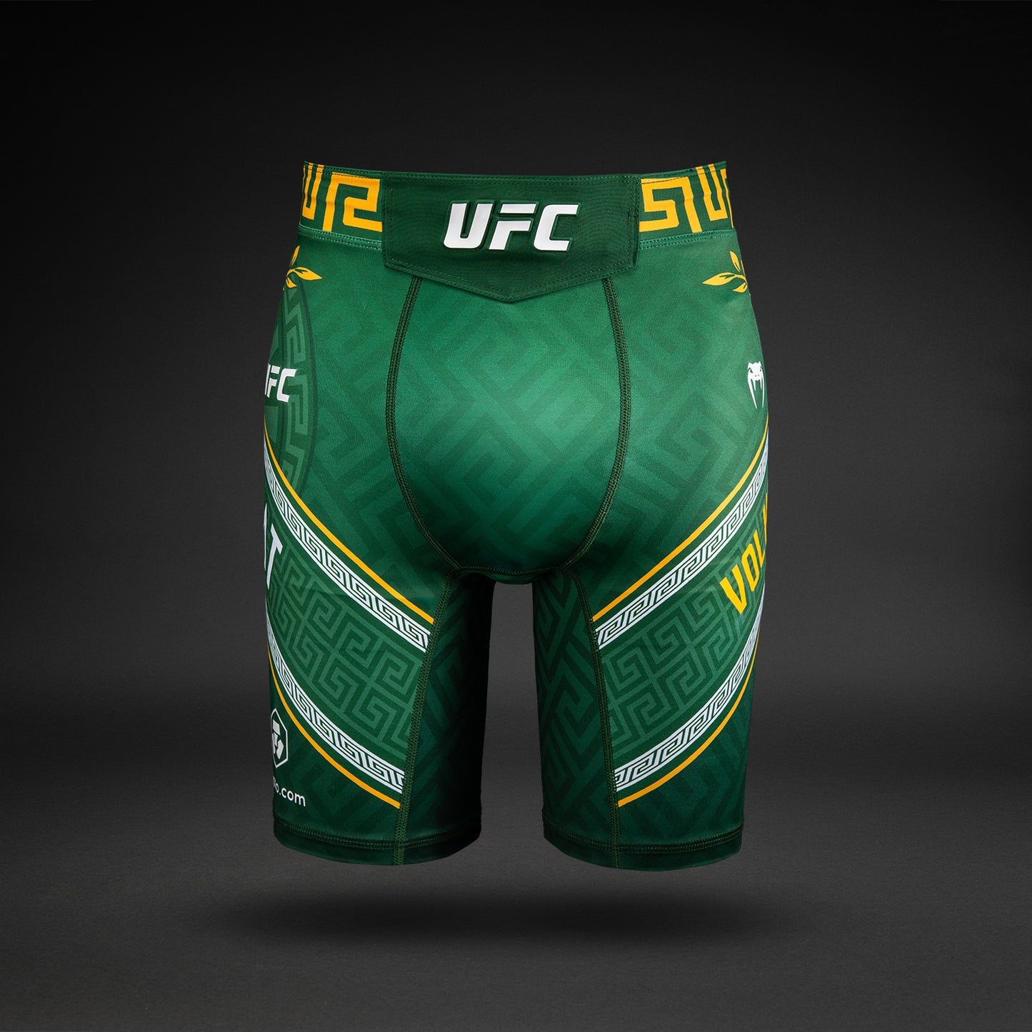 UFC Unrivaled by VENUM Verde Alexander Volkanovski Vale Tudo Short para hombre
