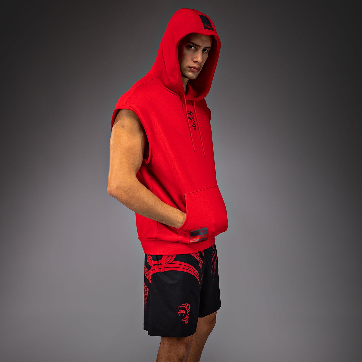Venum x Mike Tyson Tiger Sudadera Sin Mangas - Rojo Intenso/Negro Profundo