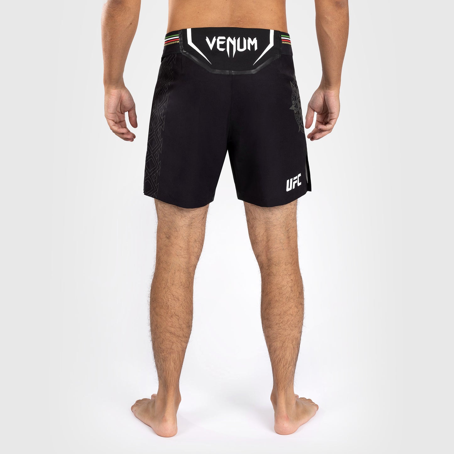Noche UFC by Venum Authentic Fight Night Shorts de combate para hombre - Corte corto - Negro