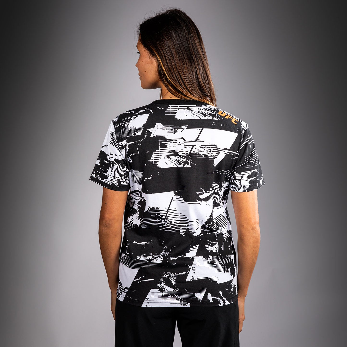 UFC Zenith by Venum Authentic Fight Week Camiseta de manga corta Mujer - Blanco