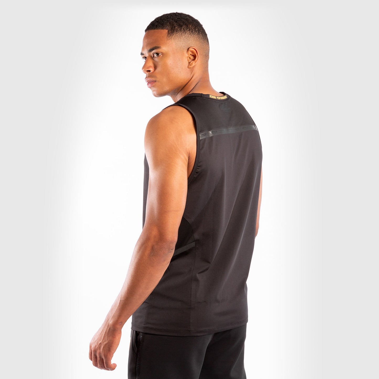 Venum Petrosyan 2.0 Camiseta de Tirantes Dry-Tech – Negro/Oro