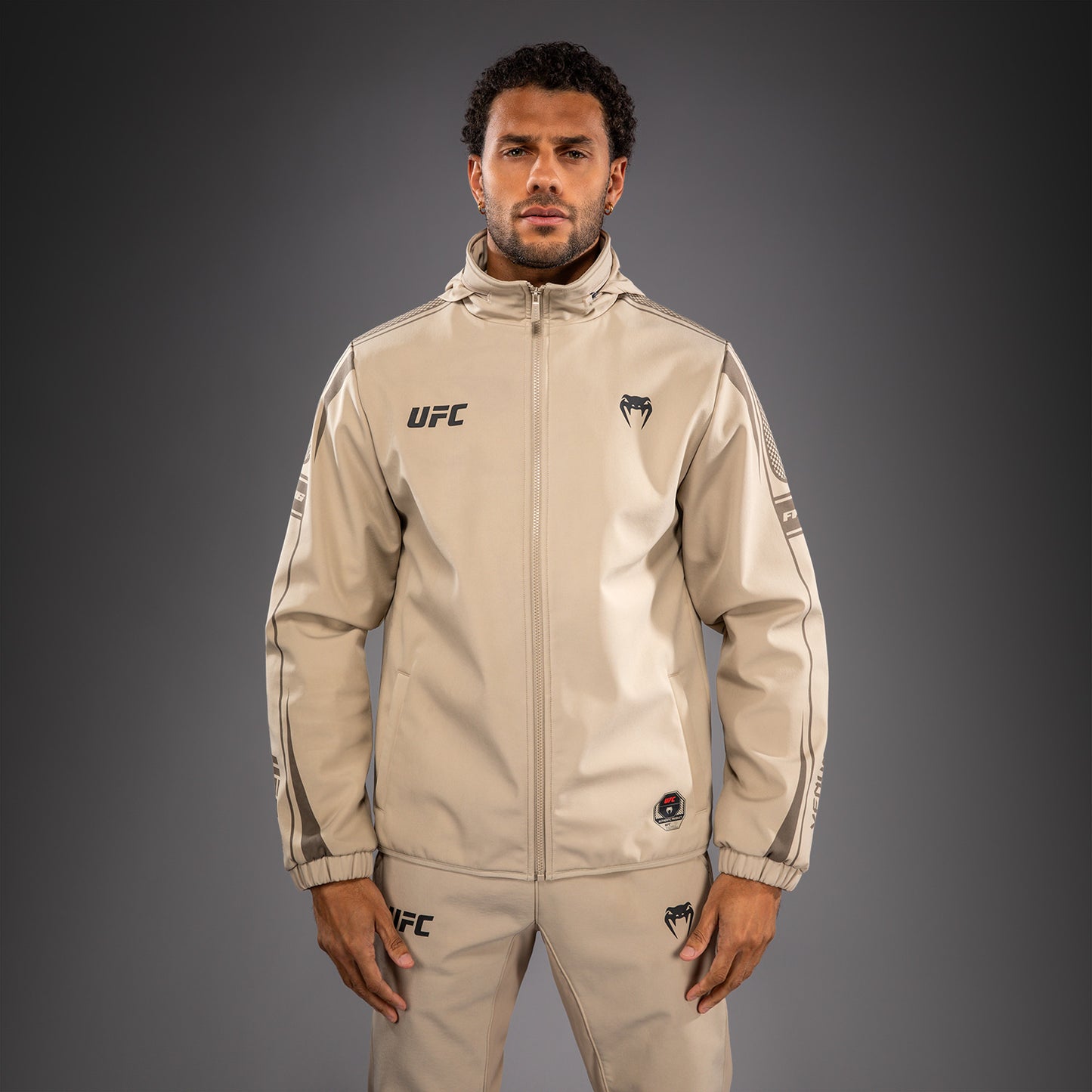 Venum UFC Unity by Venum Authentic Fight Week Sudadera con Capucha y Cremallera para Hombre - Arena