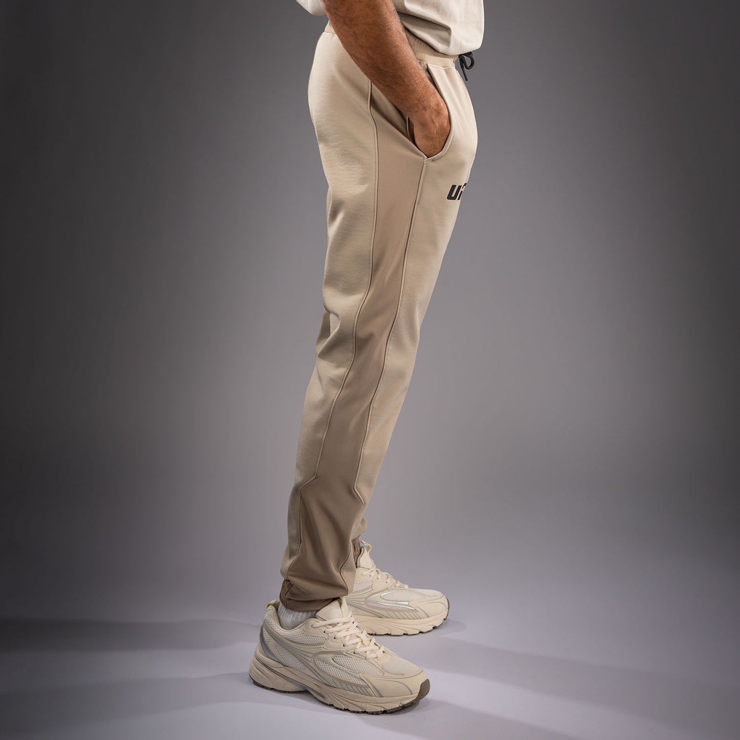 Venum UFC Unity by Venum Authentic Fight Week Pantalón para Hombre - Arena