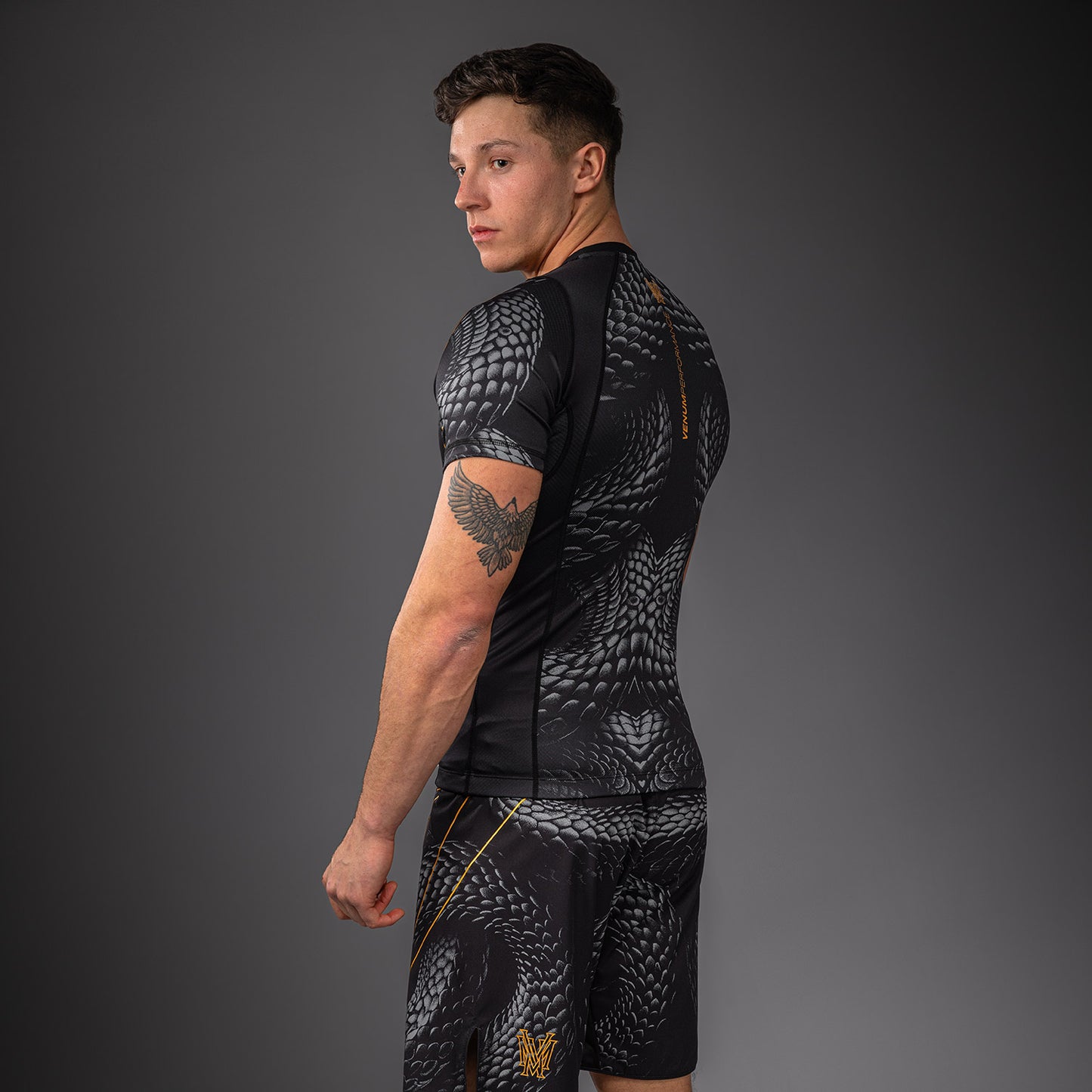 Venum Matupa Rashguard Manga Corta - Negro/Gris/Oro