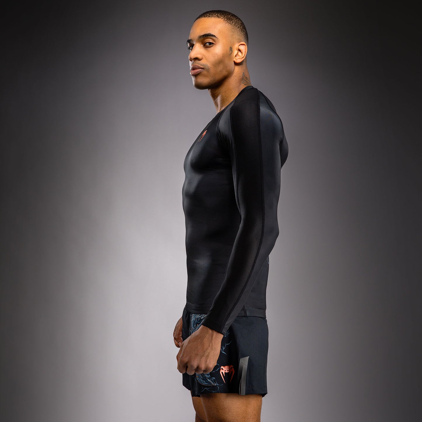 Venum Thunder Dragon Rashguard Manga Larga – Negro/Gris/Cobre