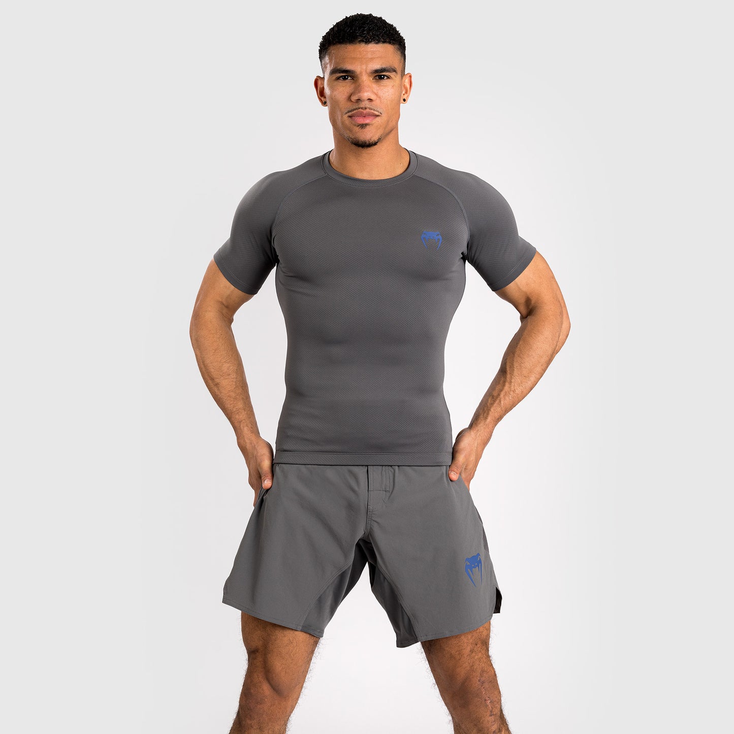 Venum Contender Lycra de manga corta para hombre - Gris