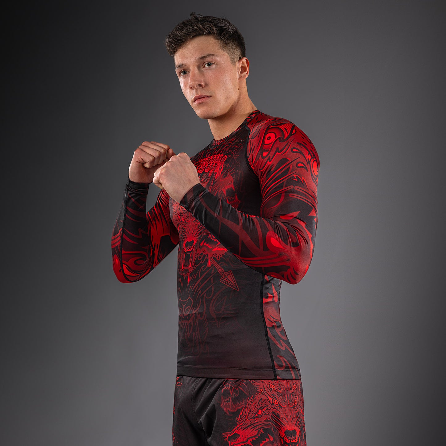 Venum Wolf Atak Rashguard Manga Larga – Negro/Rojo