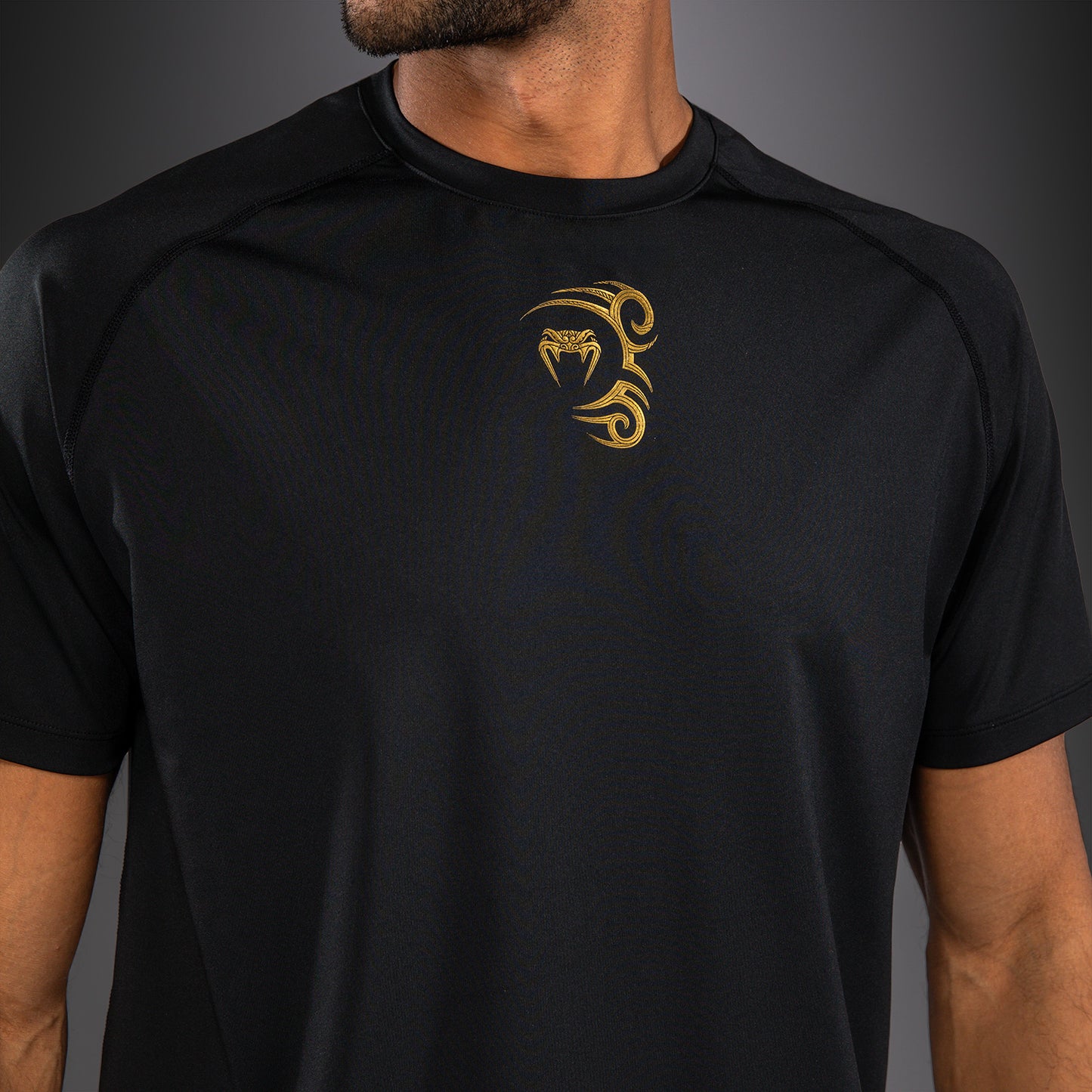 Venum x Mike Tyson Tiger Camiseta Dry Tech Tiger - Negro/Oro