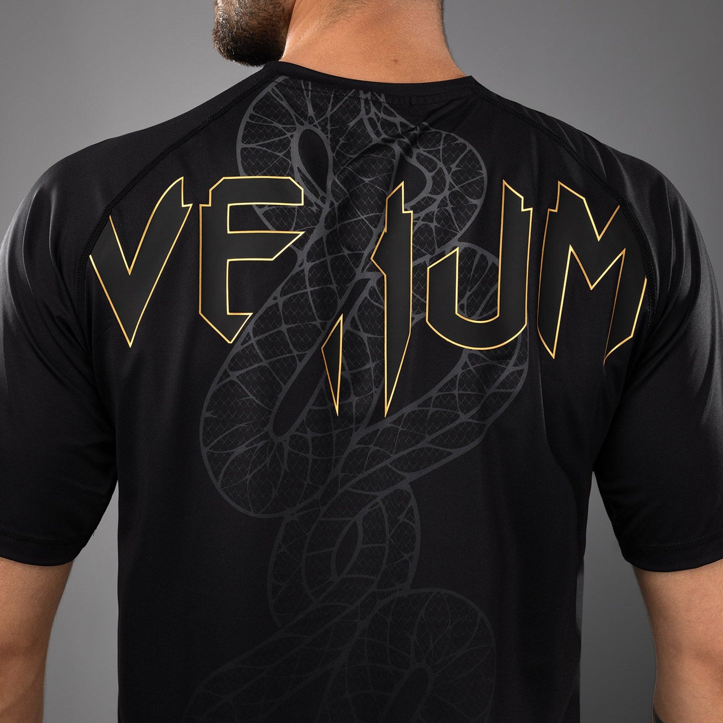 Venum Serpenti Dry Tech Camiseta – Negro/Plata/Dorado