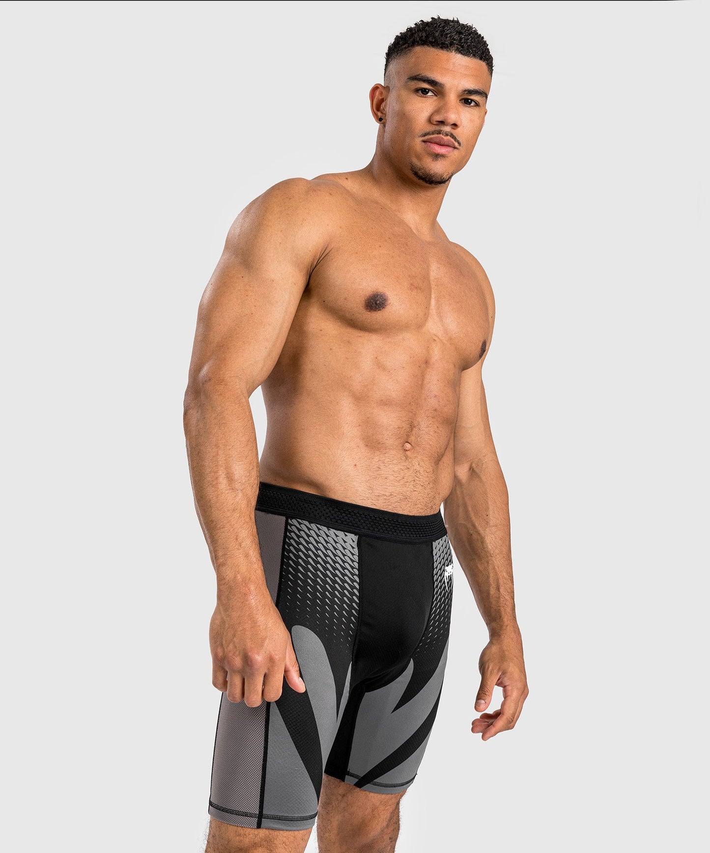 Venum Attack Vale Tudo Short para Hombre - Negro