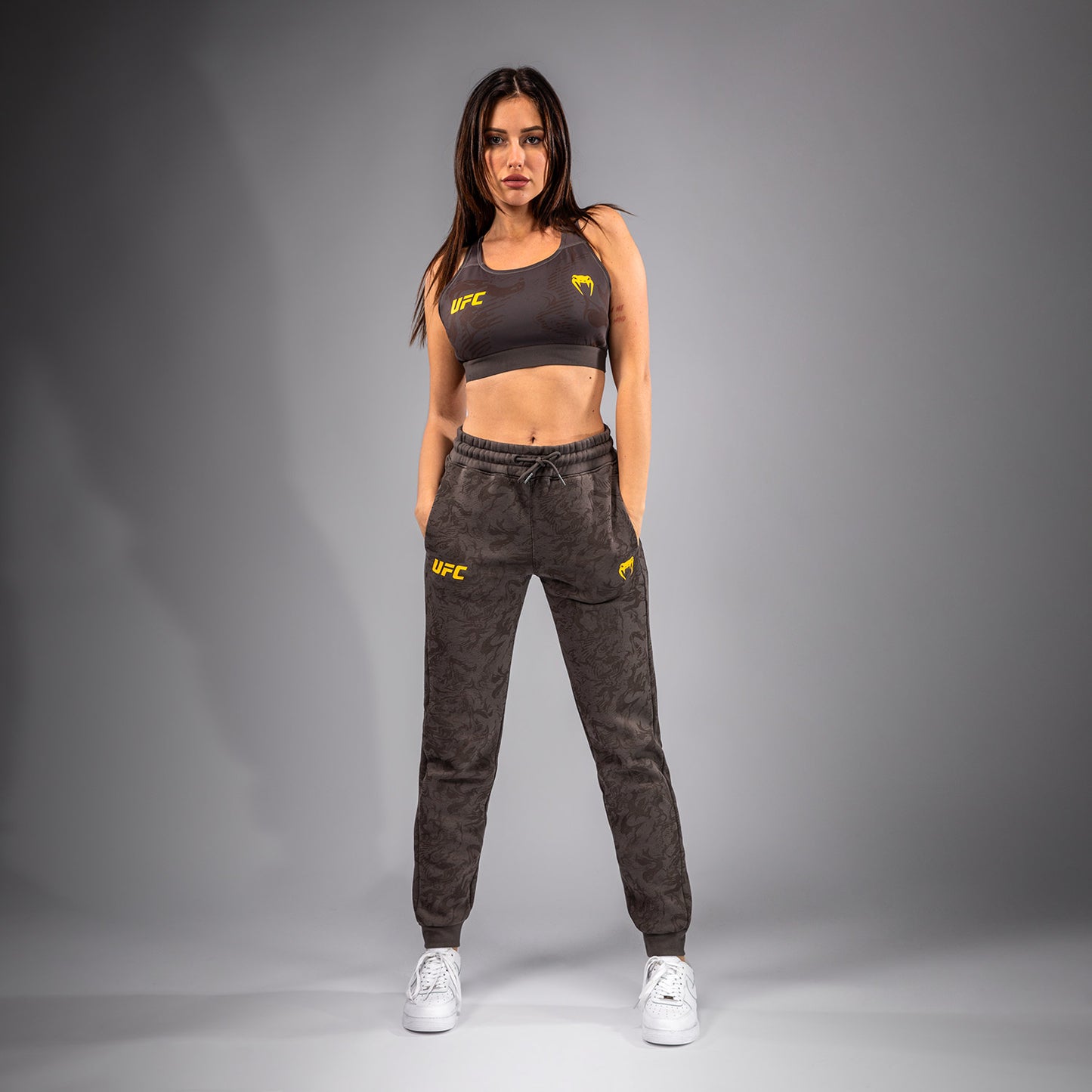 UFC Fusion by Venum Fight Week Pantalón de Algodón para Mujer - Marrón tierra