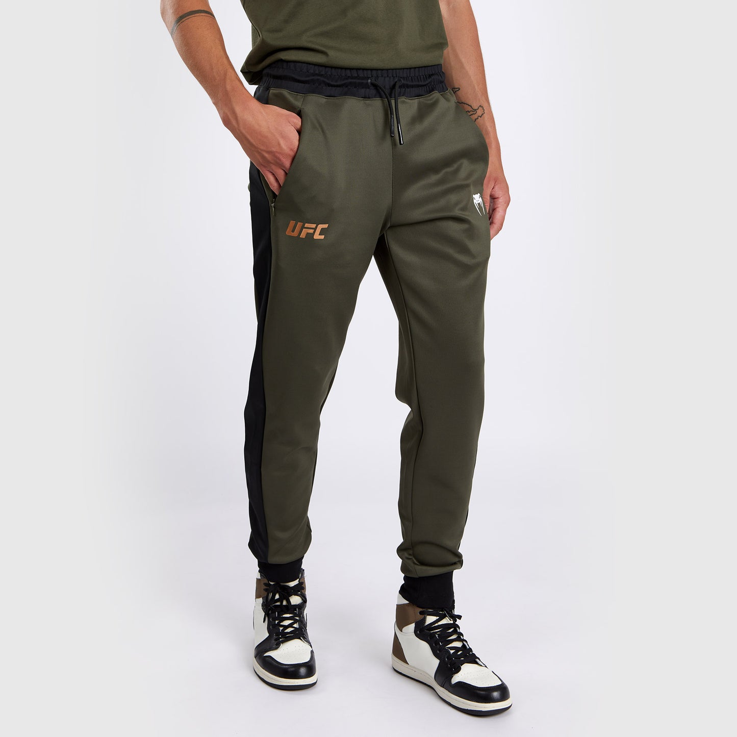 UFC Adrenaline by Venum Fight Week Pantalón de chándal de alto rendimiento para Hombre - Caqui/Bronce