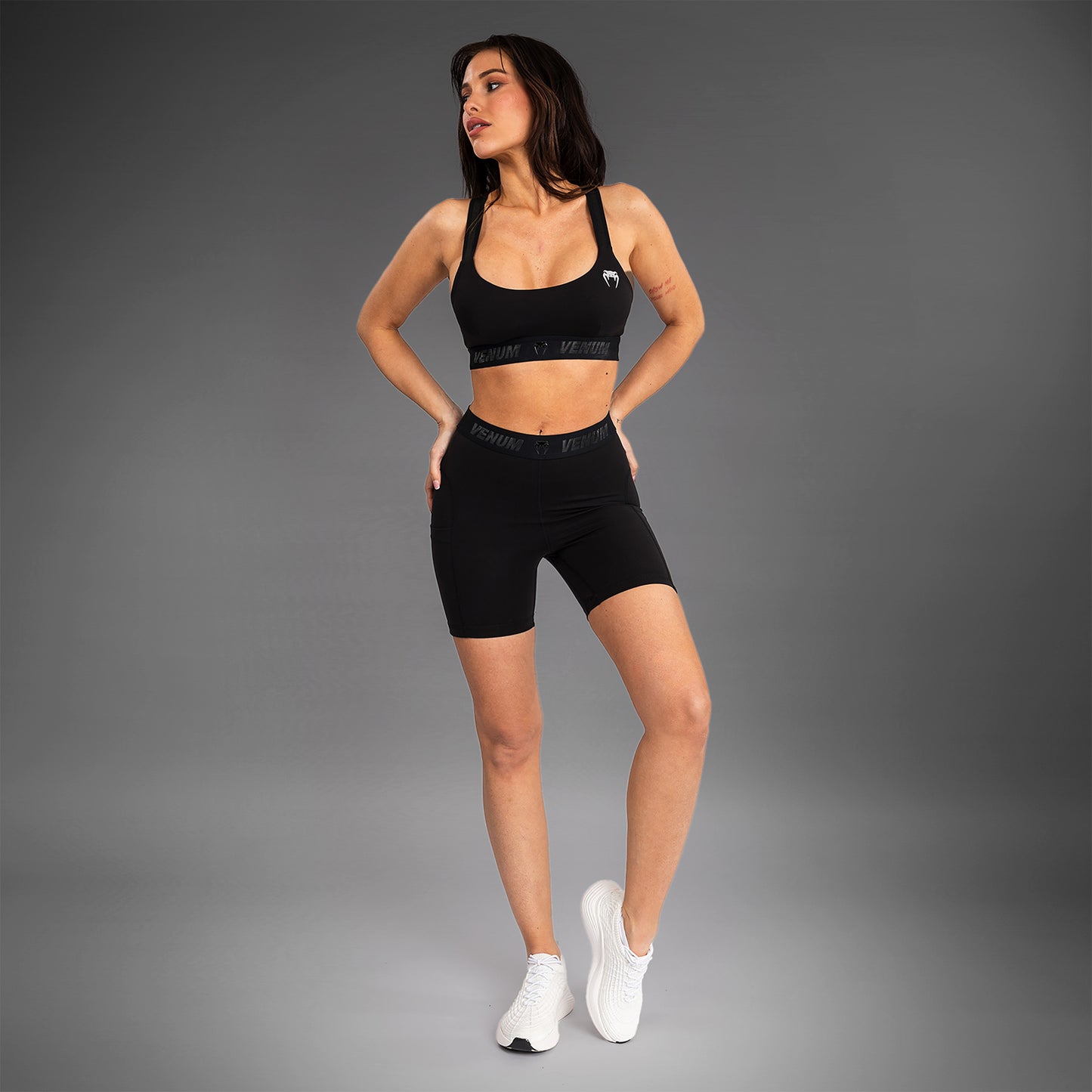 Venum Elevate Sujetador deportivo para mujer - Negro
