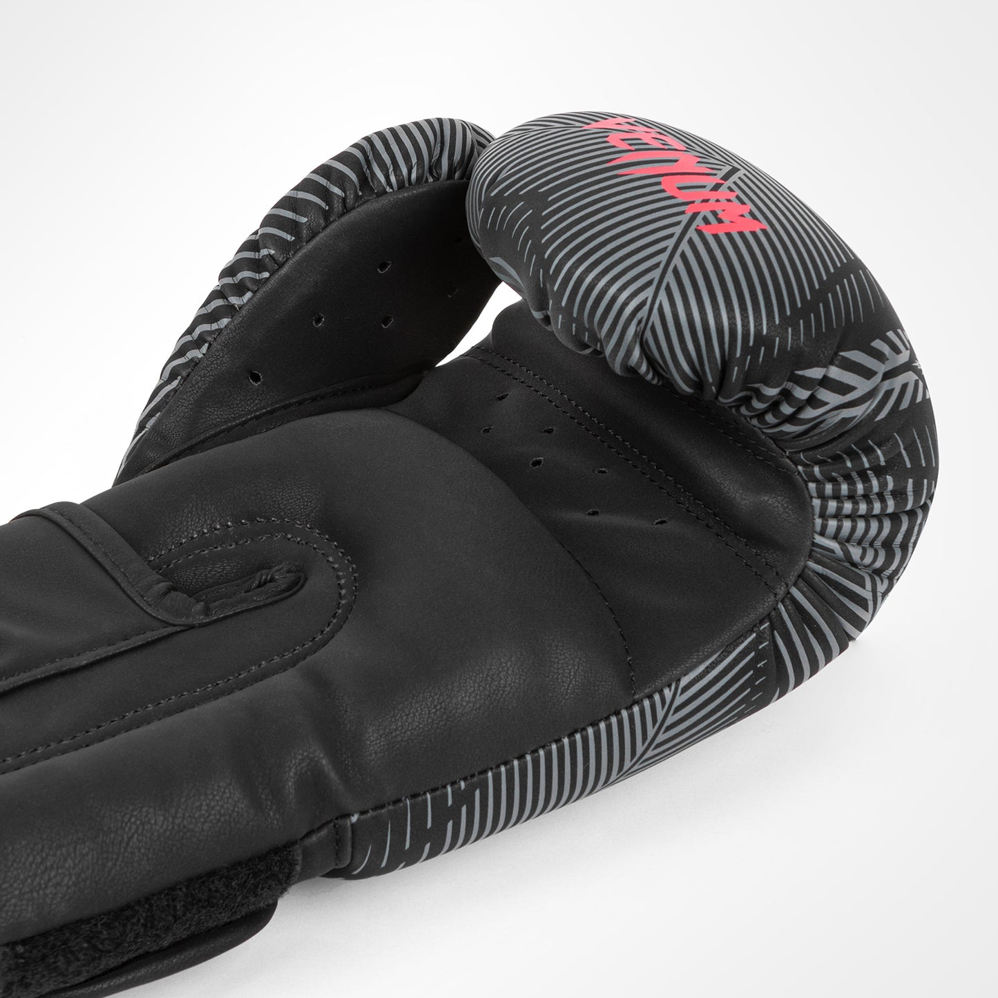 Guantes de Boxeo Venum Phantom - Negro/Rojo