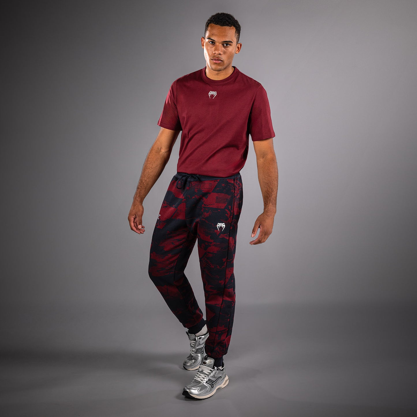 UFC Zenith by Venum Authentic Fight Week Pantalón Hombre - Azul marino/Burdeos/Plateado