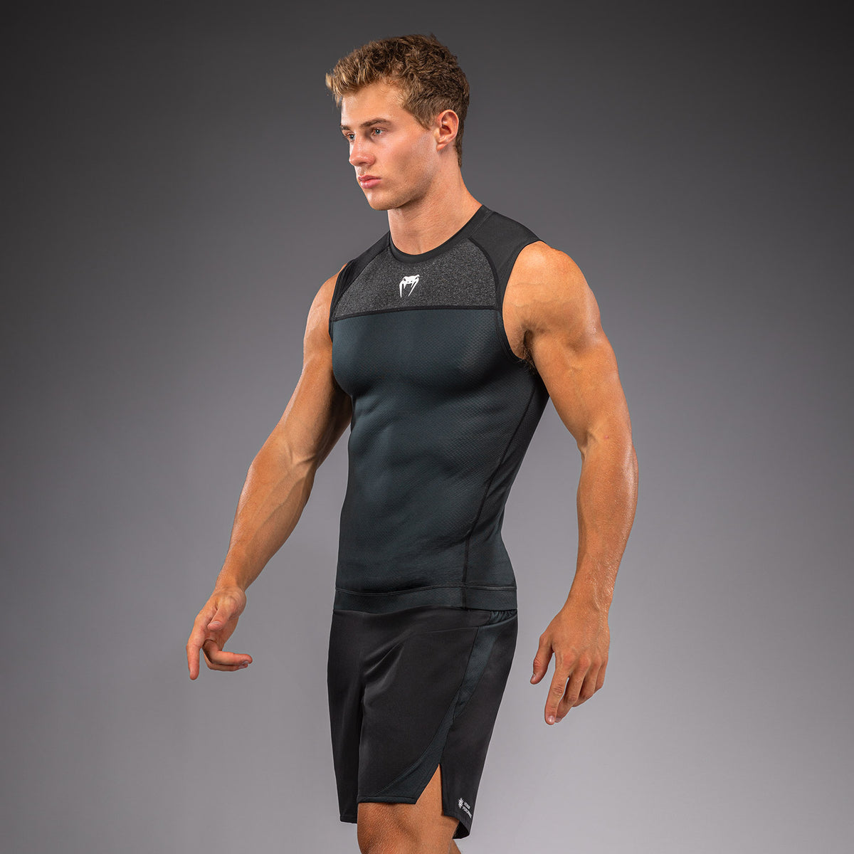 Venum G-Fit Scale Rashguard sin mangas - Negro