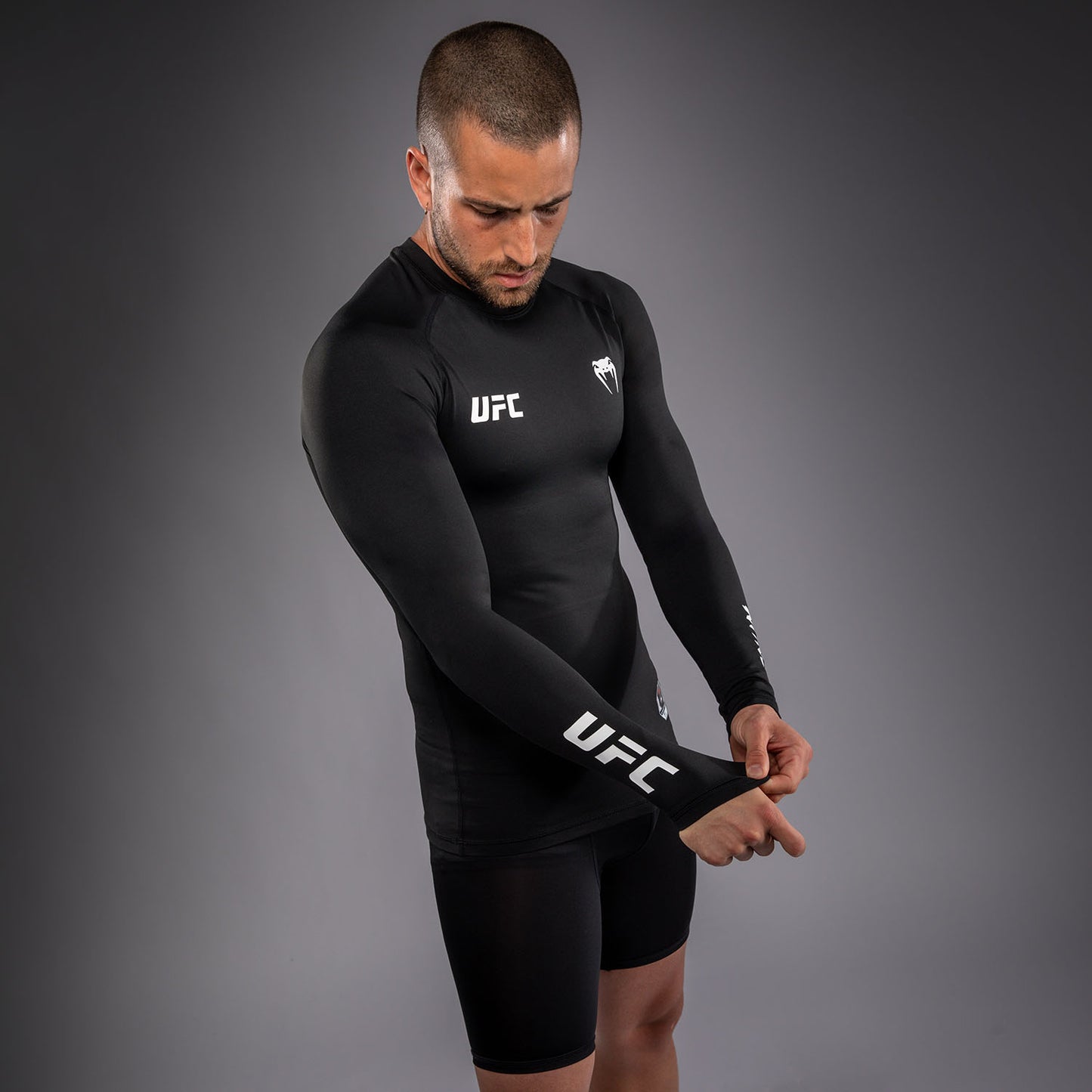Venum UFC Unity by Venum Authentic Fight Week Rashguard Técnico de Manga Larga para Hombre - Negro