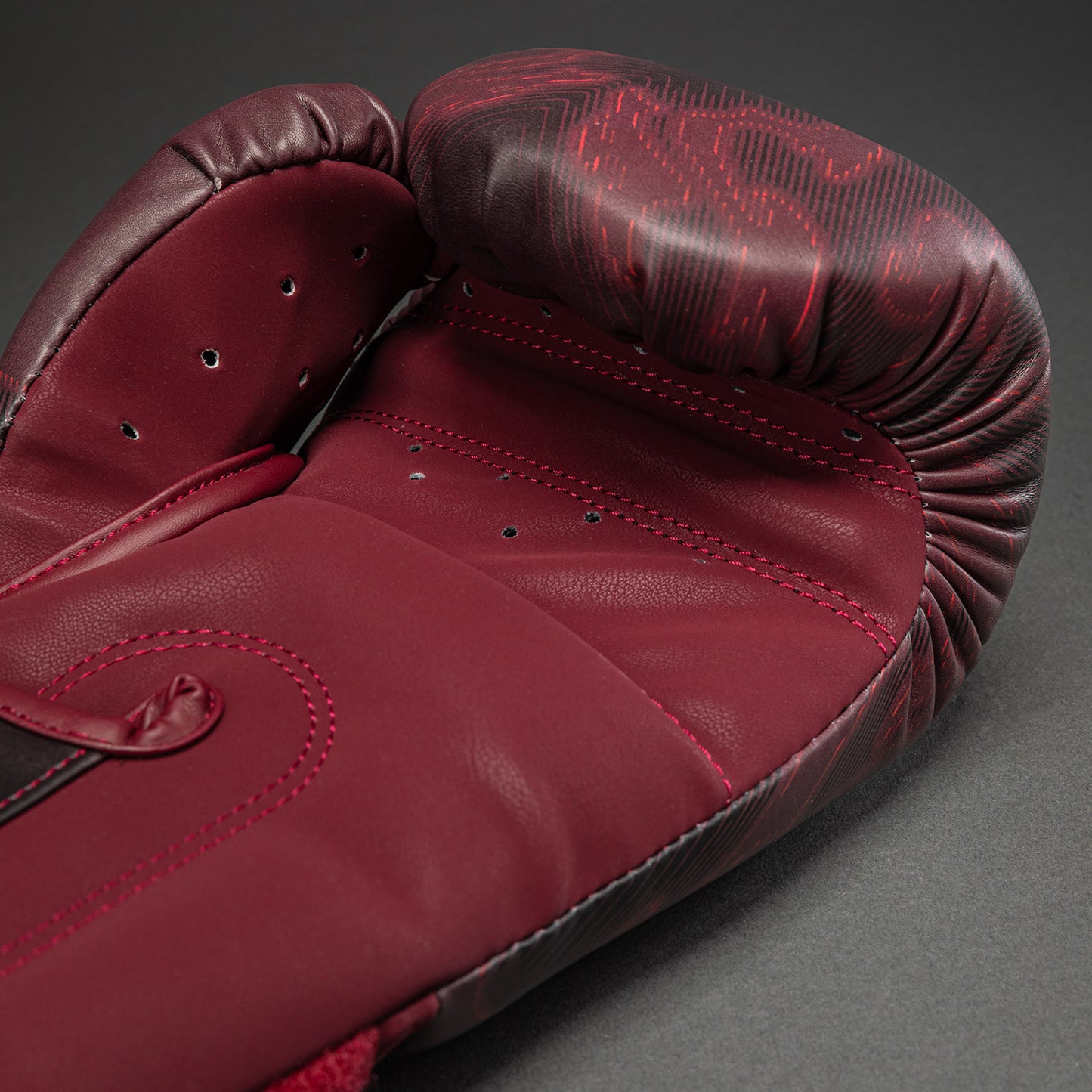 Venum Spectre Guantes de Boxeo – Negro/Rojo