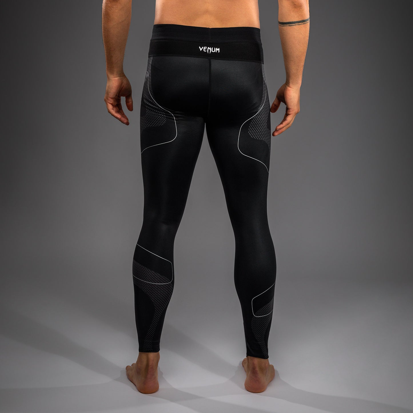 Venum Nexus Pantalones Ajustados – Negro/Plata