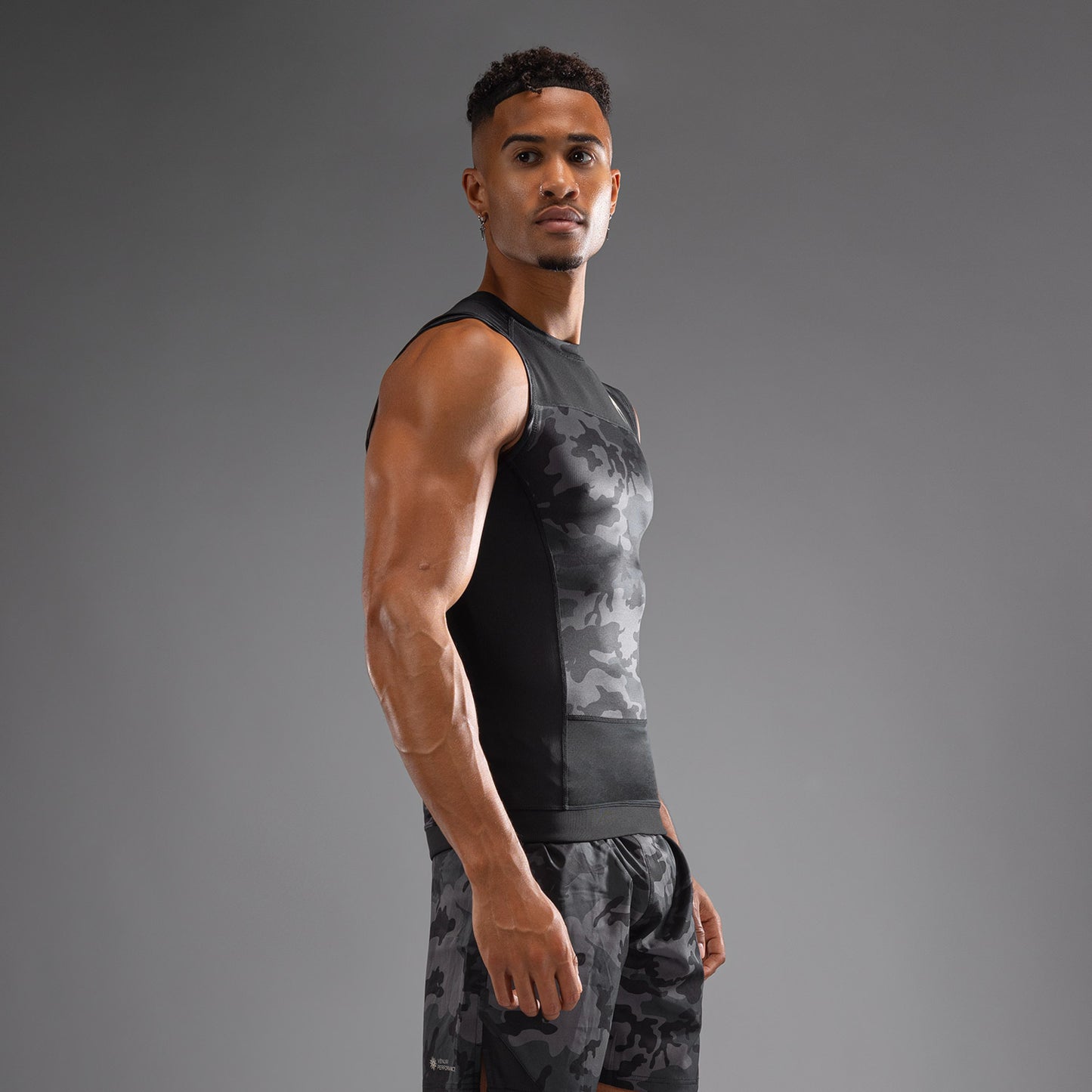 Venum G-Fit Air Rashguard sin Mangas para Hombre - Camuflaje Urbano Digital