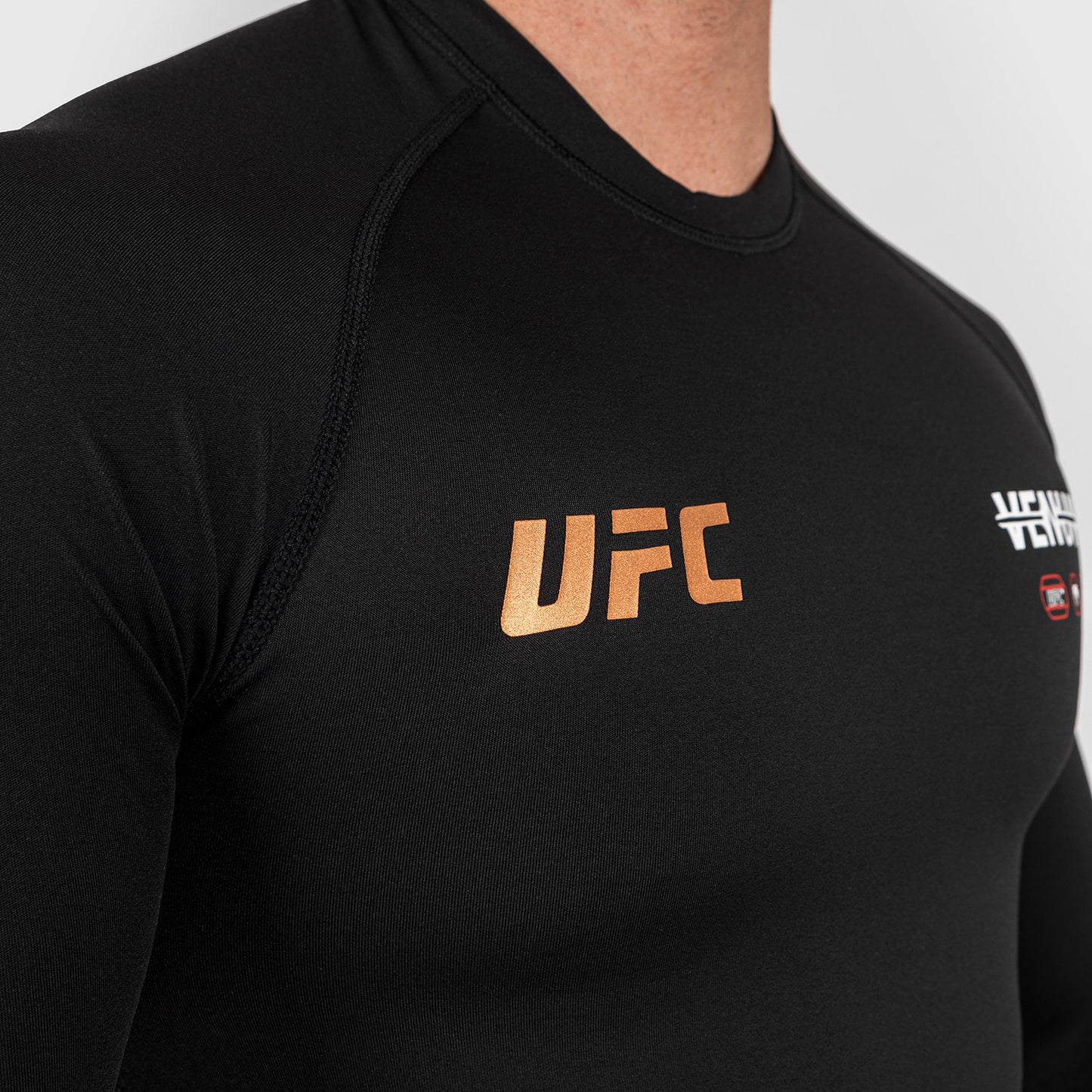UFC Adrenaline by Venum Fight Week Lycra de manga larga de alto rendimiento para Hombre - Negra