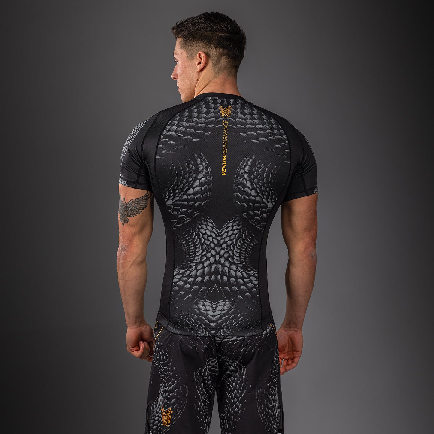 Venum Matupa Rashguard Manga Corta - Negro/Gris/Oro