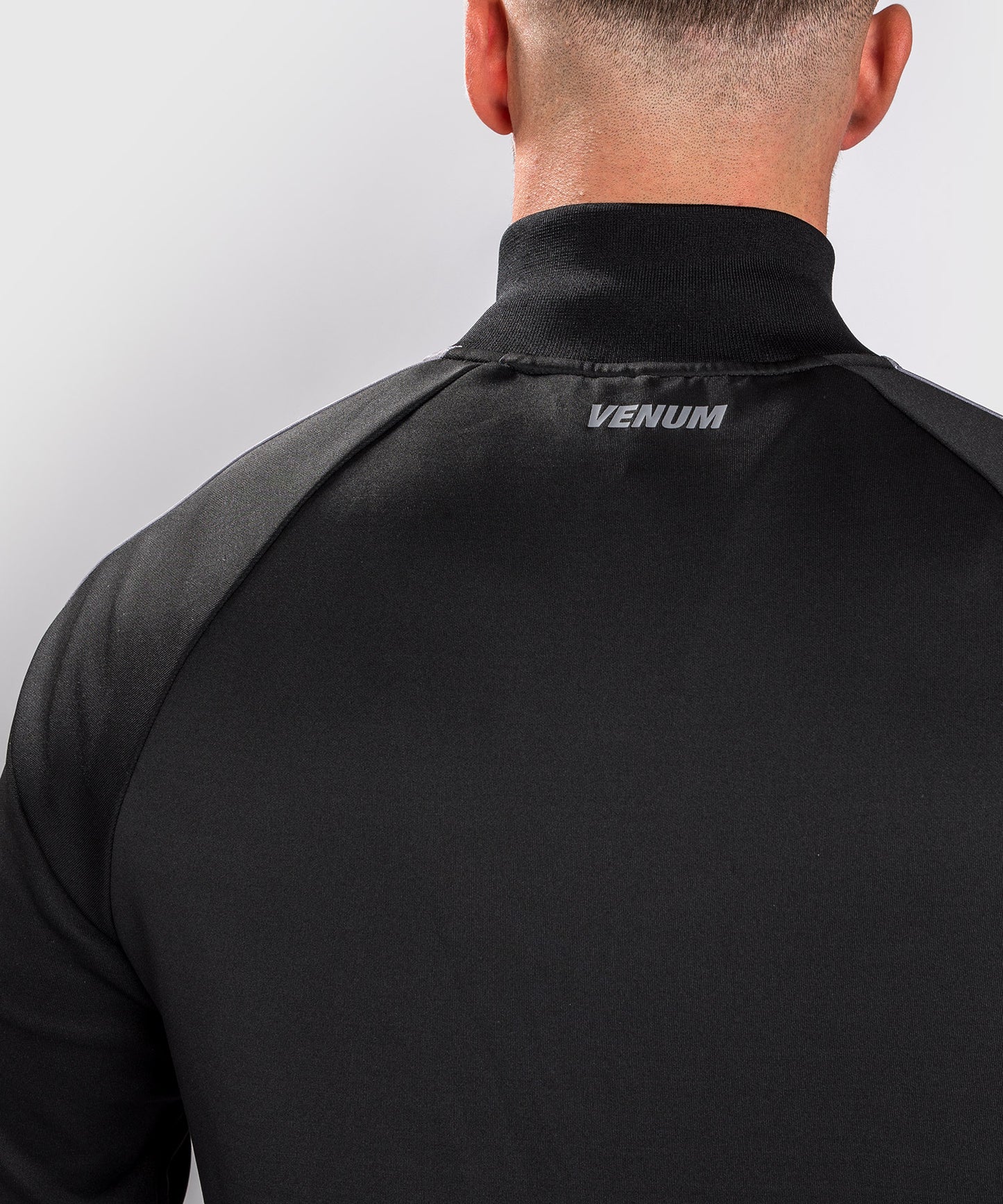 CHAQUETA VENUM CLUB EVO - NEGRO/CAMUFLAJE OSCURO