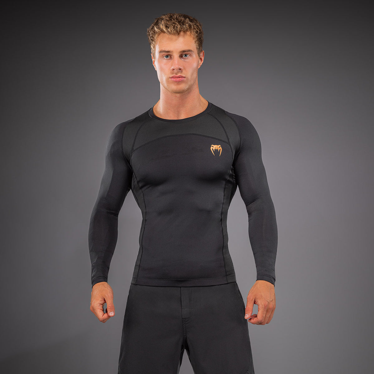 Venum G-Fit Revolution Rashguard de manga larga - Negro/Cobre