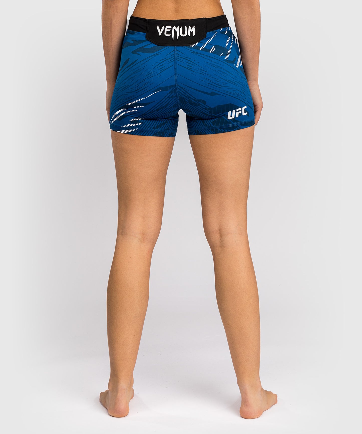 UFC Fusion by Venum Authentic Fight Night Vale Tudo Shorts para Mujer - Ajuste Corto - Azul