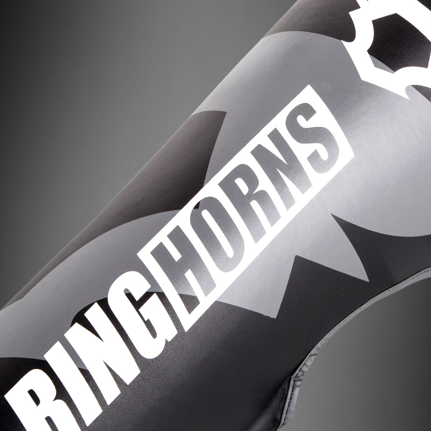 Ringhorns Charger by Venum Espinilleras – Negro
