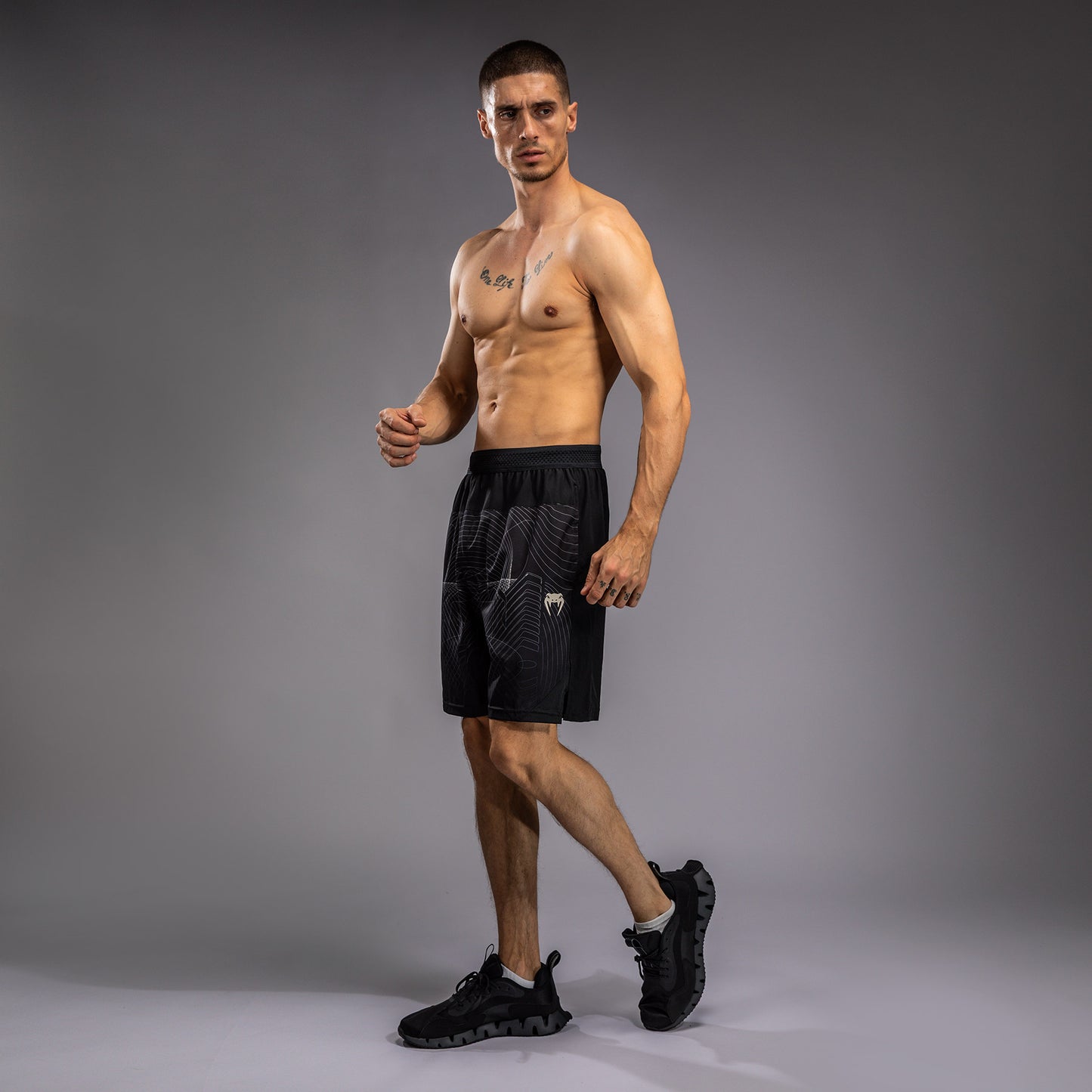 Venum G-Fit Air Pantalones Cortos de Entrenamiento para Hombre - deep Black/desert Sand