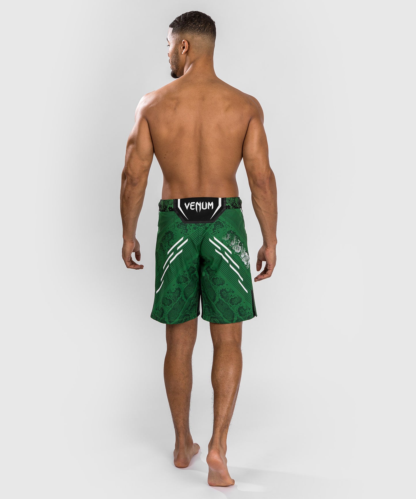 UFC Adrenaline by Venum Authentic Fight Night Pantalón corto de lucha para Hombre - Corte largo - Verde