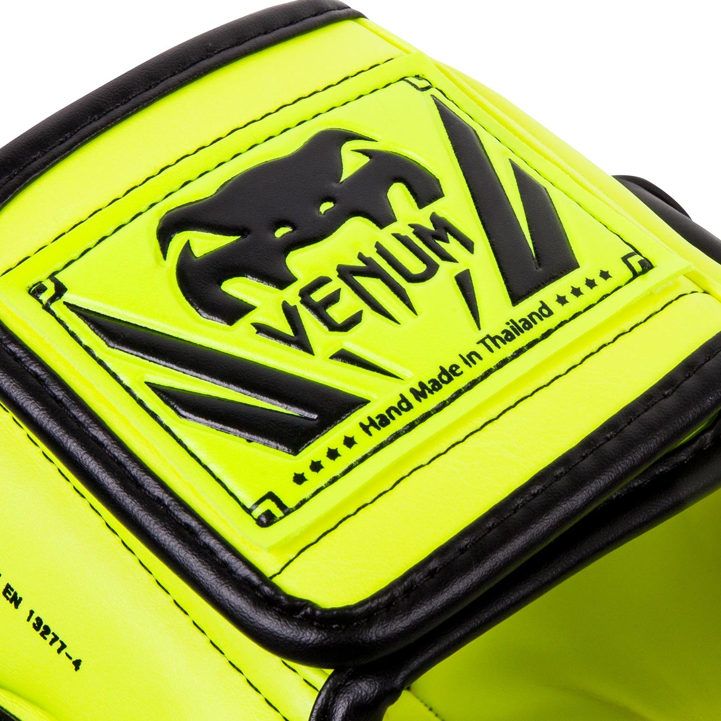 Casco Venum Elite Iron